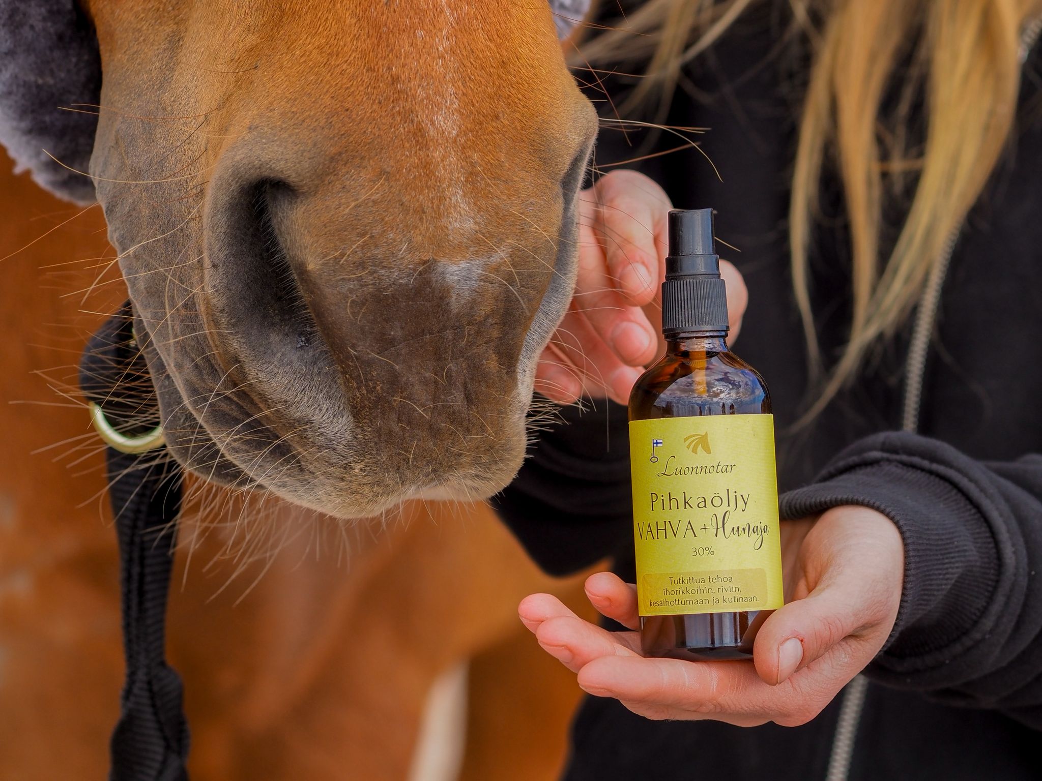 Uutuus nyt -30%!🔥 Pihkaöljy VAHVA + hunaja 100 ml
